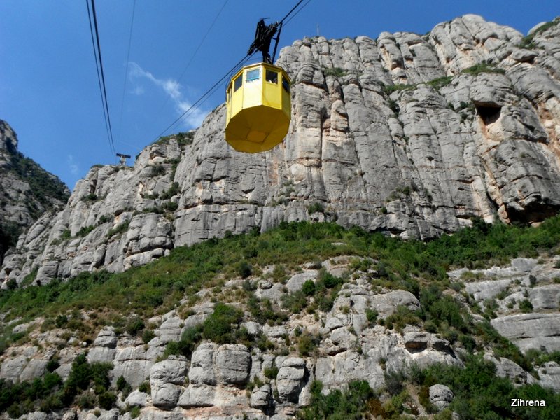 Aerial cablecar rising to Montserrat