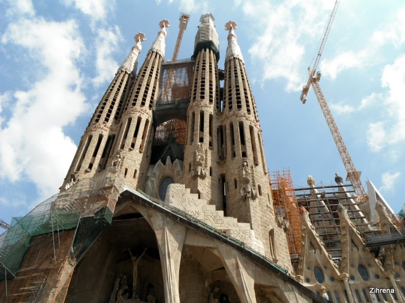 Sagrada Familia: Ever under construction